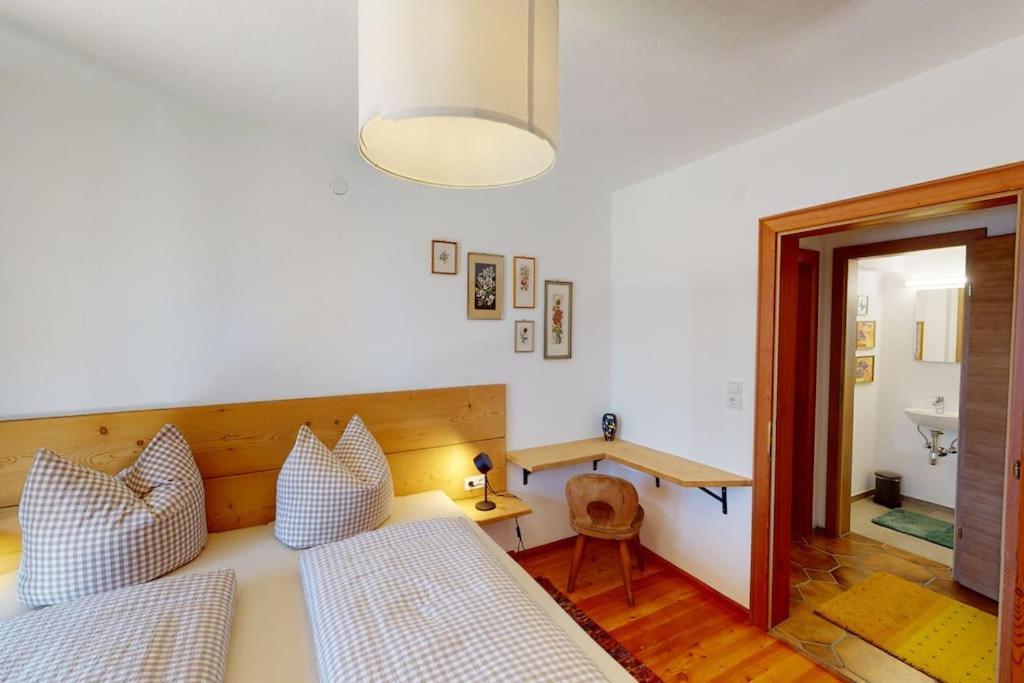 Haus Alberto - Haus Mit 2 Ferienwohnungen Ötztal-Bahnhof Kültér fotó