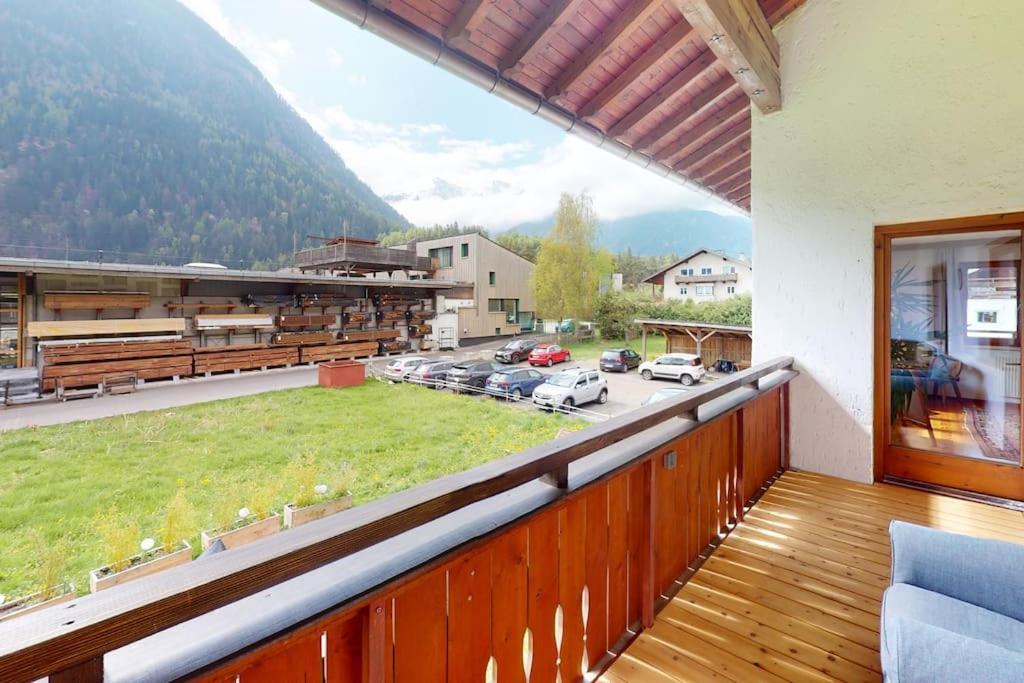Haus Alberto - Haus Mit 2 Ferienwohnungen Ötztal-Bahnhof Kültér fotó